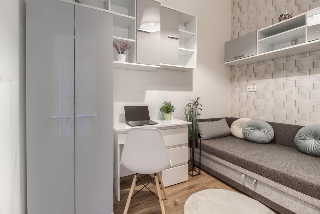 Geodezyjna'70 Cozy P3 Leilighet Warszawa